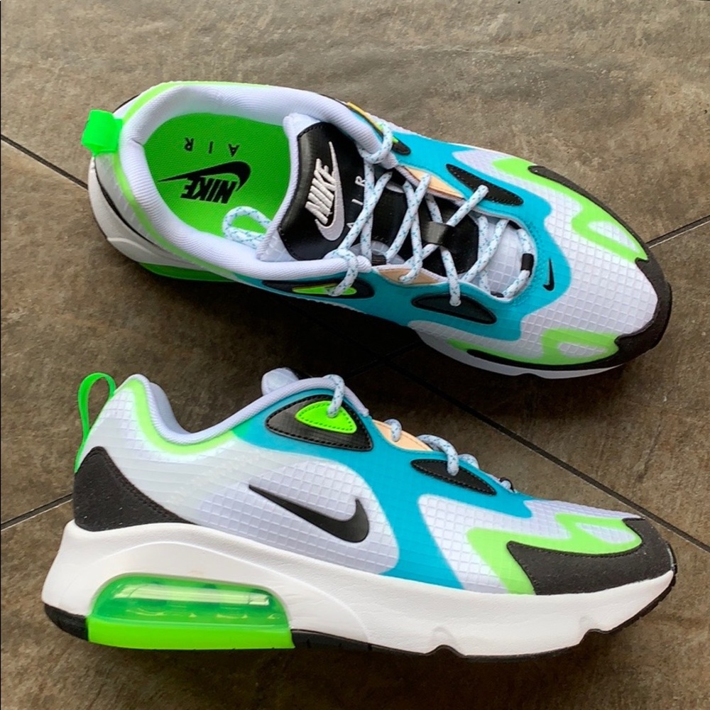 • NIKE AIR MAX 200 SE white/black-electric green M - Picture 2 of 16